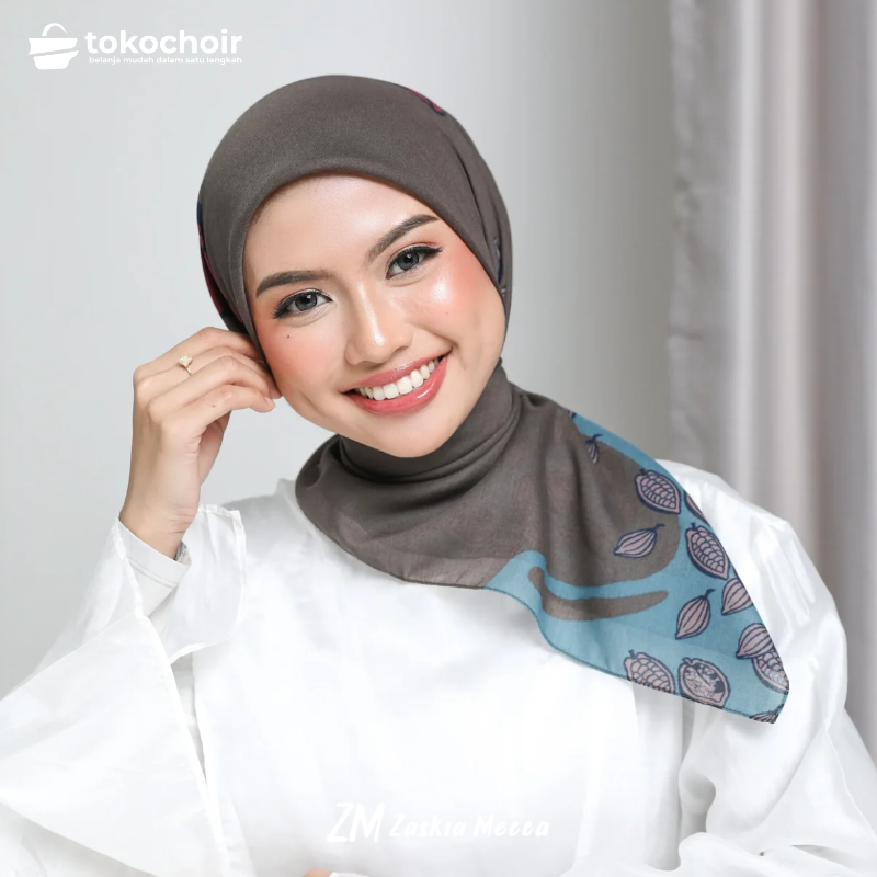 Zaskia Mecca - Adonara Scarf Kerudung Segi Empat