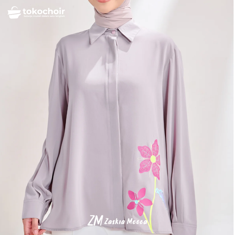 Zaskia Mecca - Charita Kemeja Wanita Daily